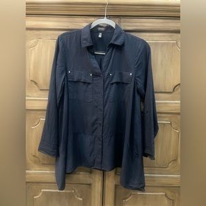 Jones New York Linen Blend Lagenlook
Button Up Blouse Size S.  Gently used.